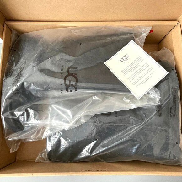 UGG Australia Womens Classic Tall Boots US 8 Style # 5815 Black Sheepskin + Box - Picture 16 of 16